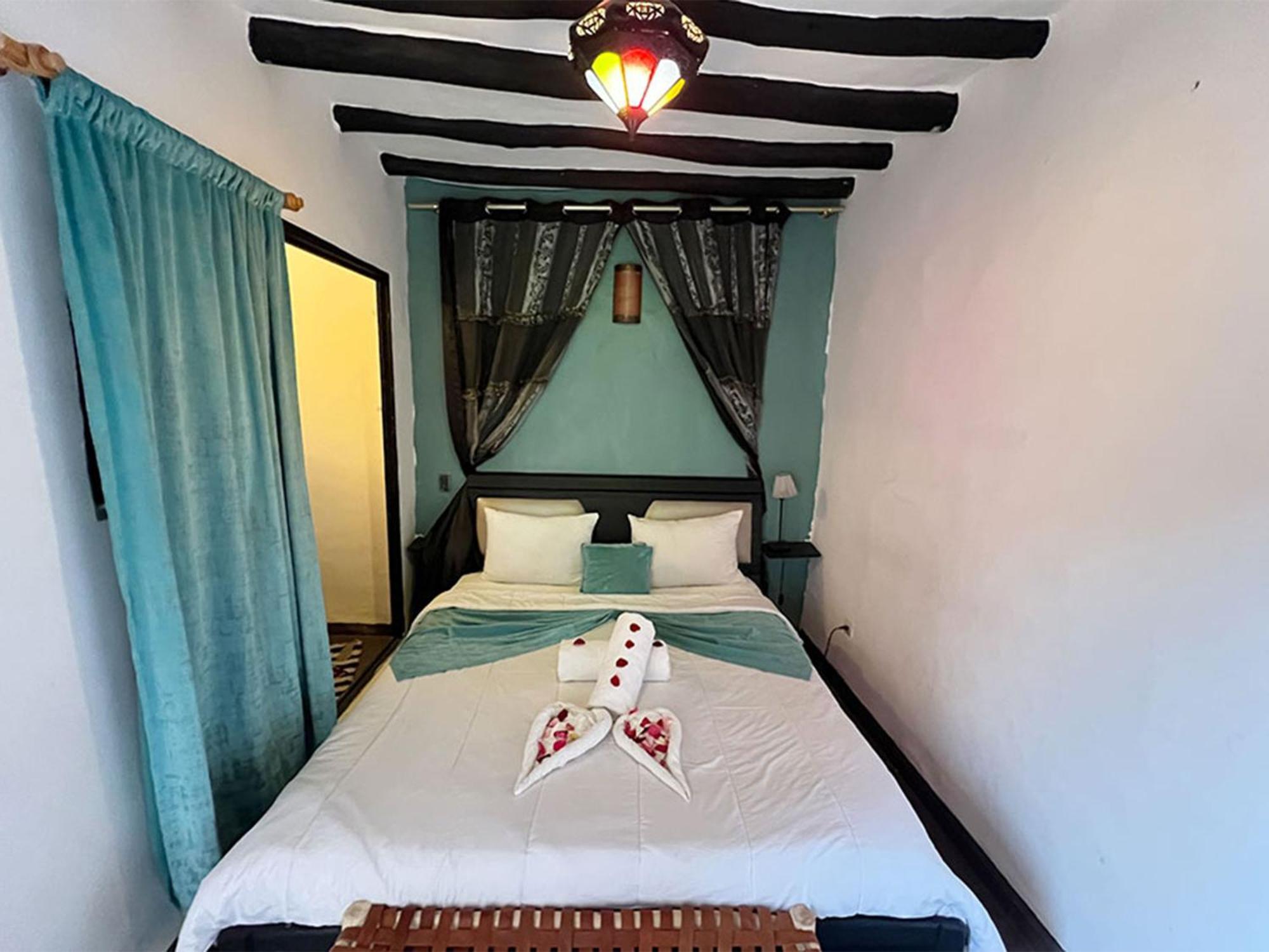 Riad Lazord De Marrakech Entier มาร์ราเกช ภายนอก รูปภาพ